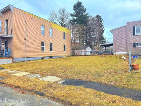 4 122nd Street Troy NY 12182