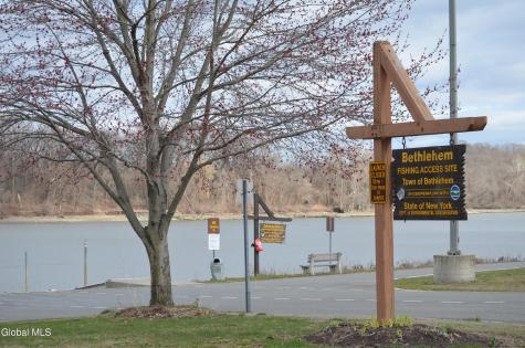 9 Cedar Road Selkirk NY 12158
