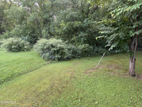 4 Marian Court Altamont NY 12009