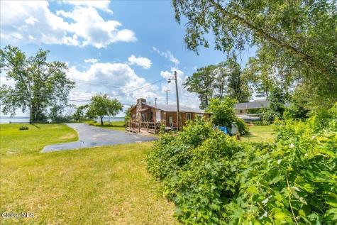 1318 Nys Rt 9p Saratoga Springs NY 12866
