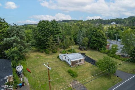 1318 Nys Rt 9p Saratoga Springs NY 12866