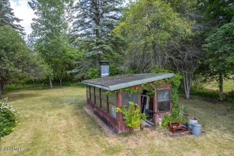 1318 Nys Rt 9p Saratoga Springs NY 12866