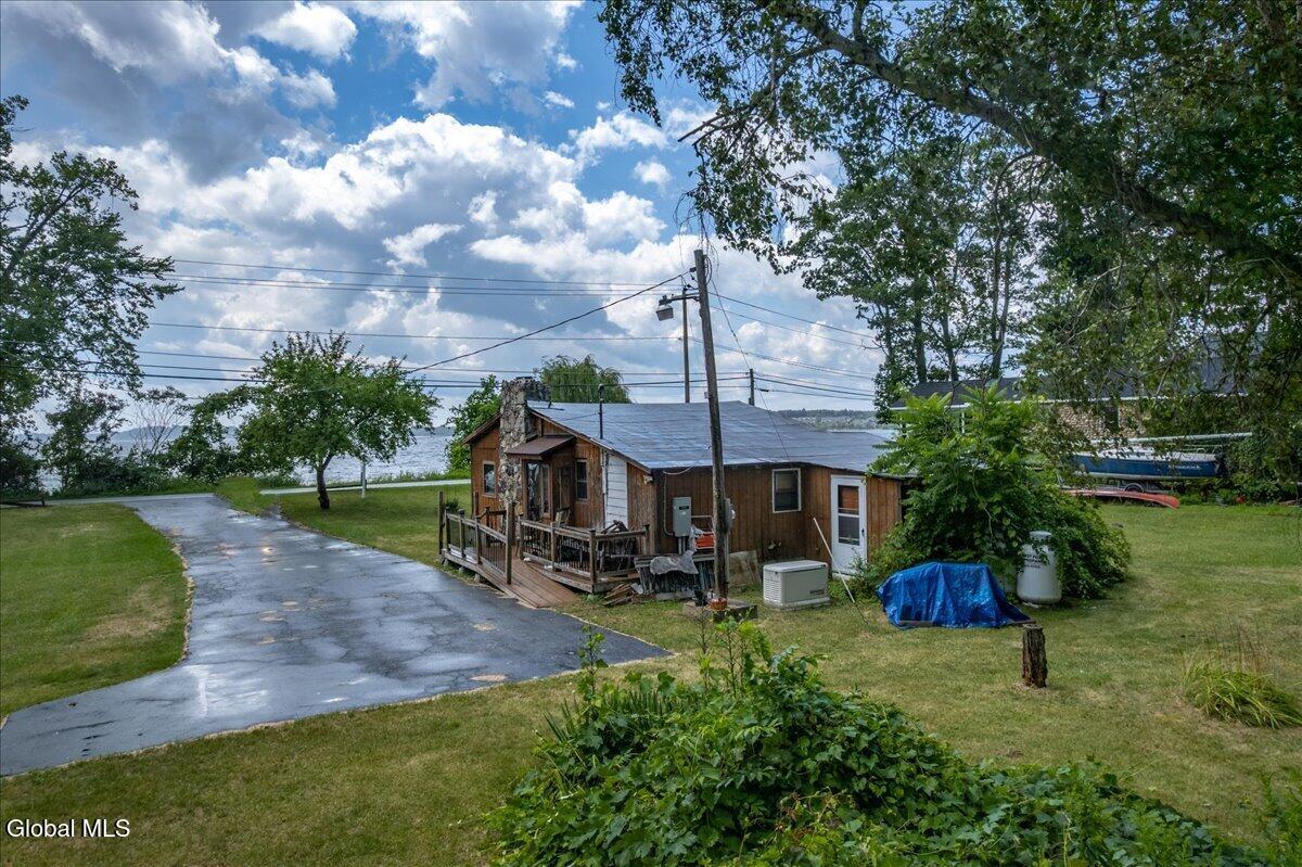 1318 Nys Rt 9p Saratoga Springs NY 12866