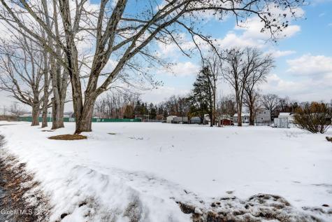 L18 Climax Avenue Schenectady NY 12304