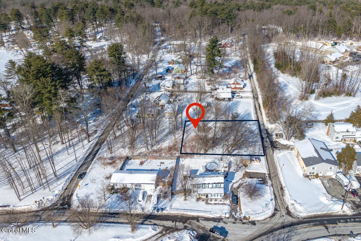 7 E Road Queensbury NY 12804