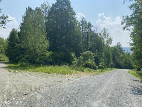 L20.44 Robinson Hollow Way Stephentown NY 12168