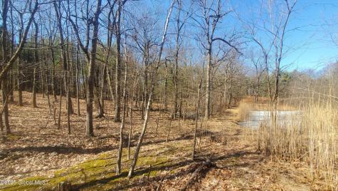 L25 Fischer Road Kinderhook NY 12106