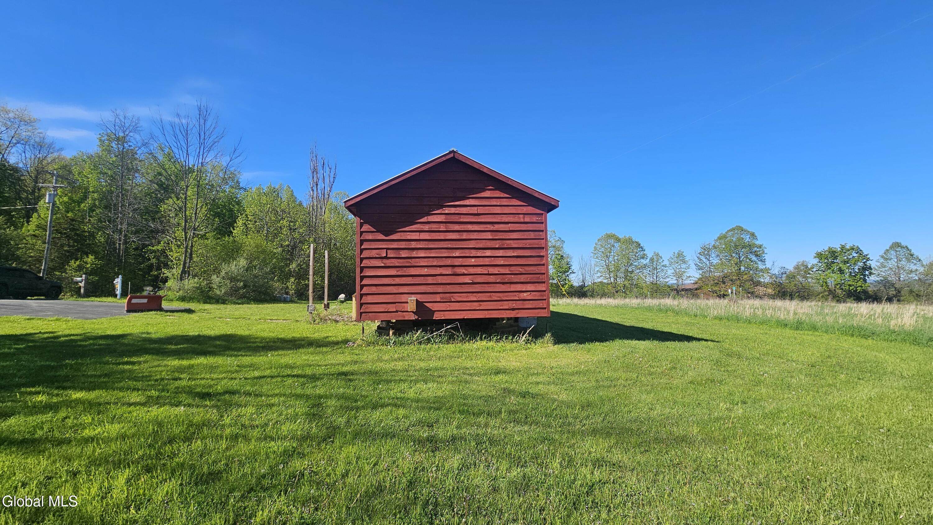 377 Zarcarco Road Amsterdam NY 12010