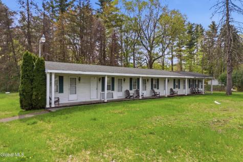 2595-2599 U.s. 9 Malta NY 12020