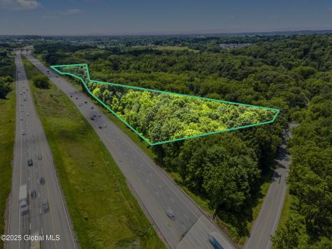 97-99 Pollock Road Latham NY 12110