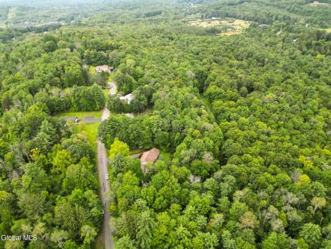 132 Wesskum Woods Road Gloversville NY 12078