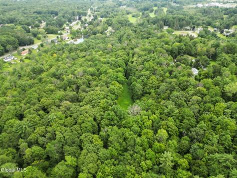 132 Wesskum Woods Road Gloversville NY 12078