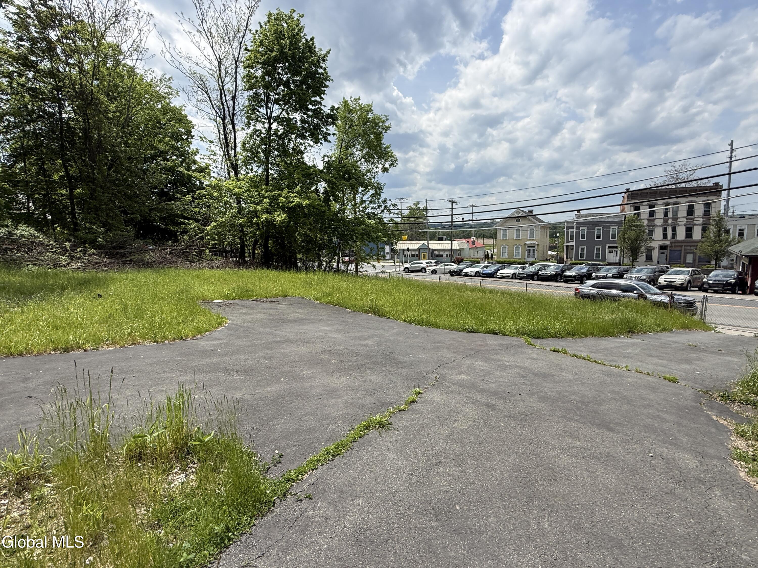 660 4th Street Troy NY 12180