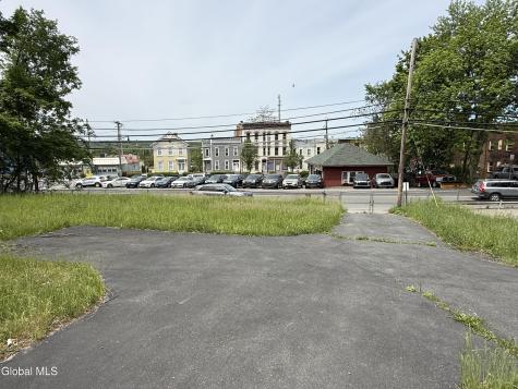 660 4th Street Troy NY 12180