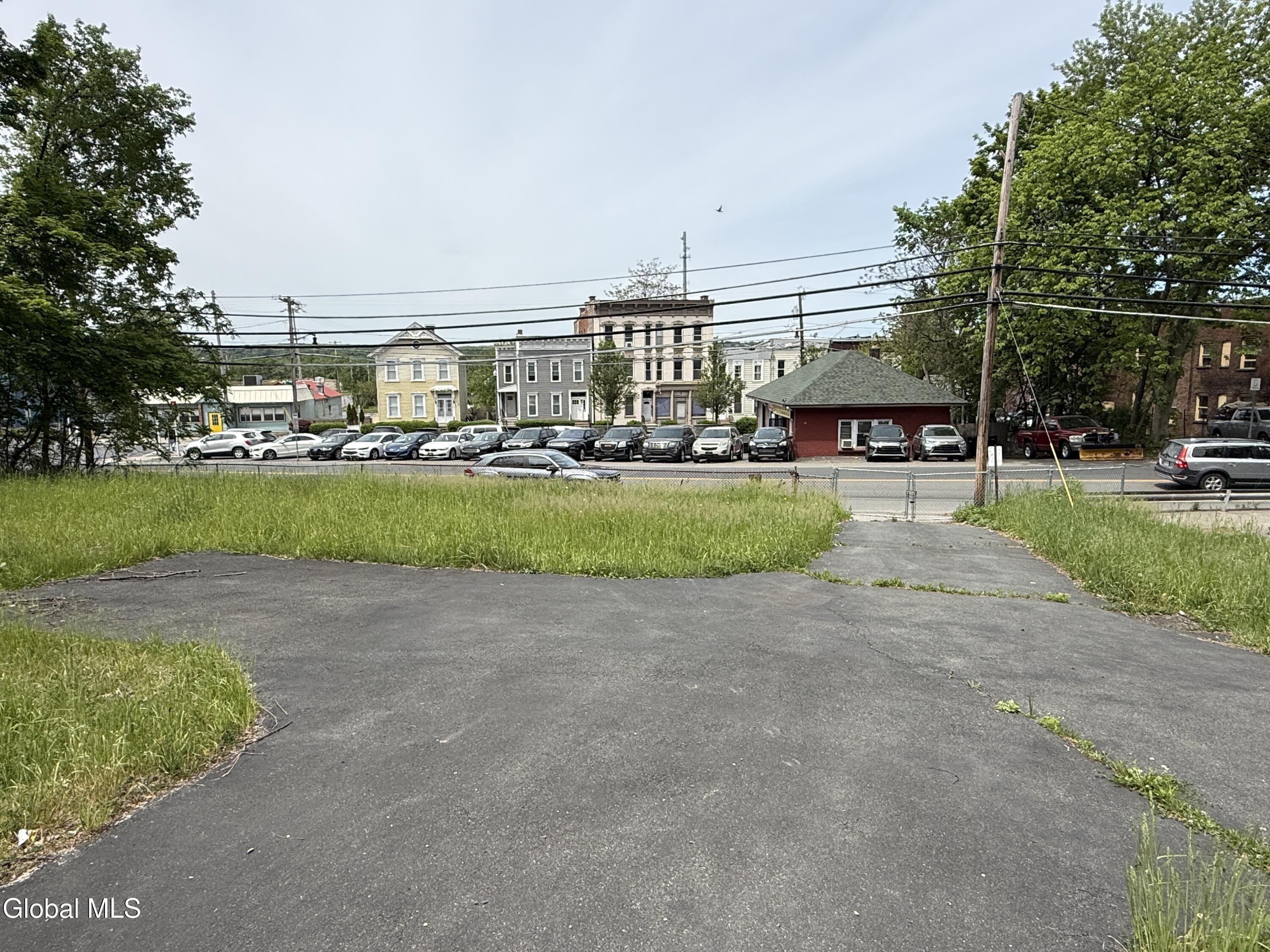 660 4th Street Troy NY 12180