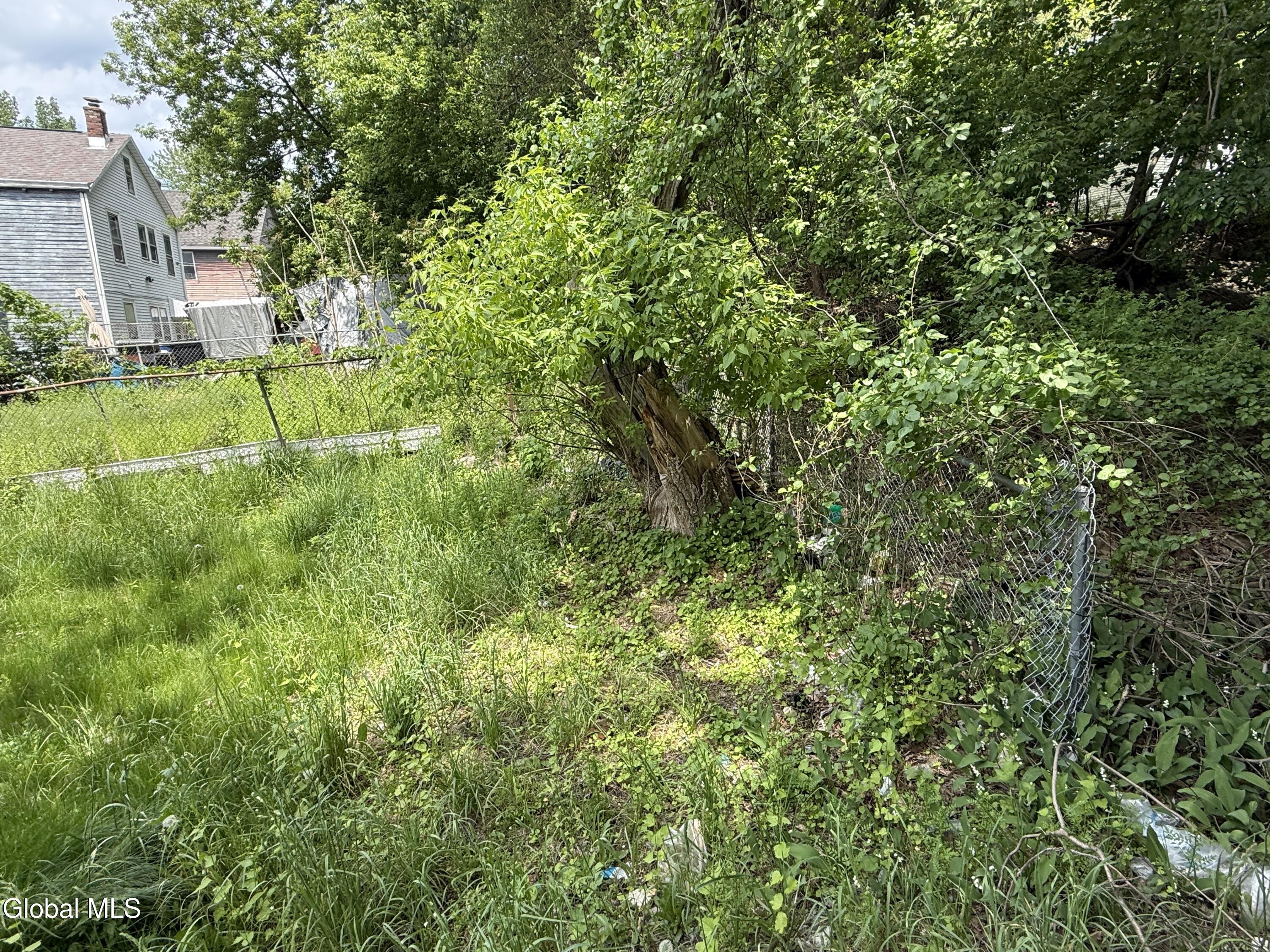 660 4th Street Troy NY 12180