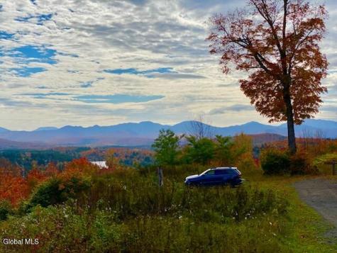 L9.000 Palisade Parkway Saranac Lake NY 12983