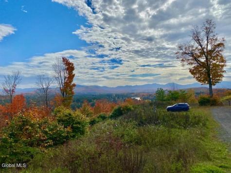 L9.000 Palisade Parkway Saranac Lake NY 12983