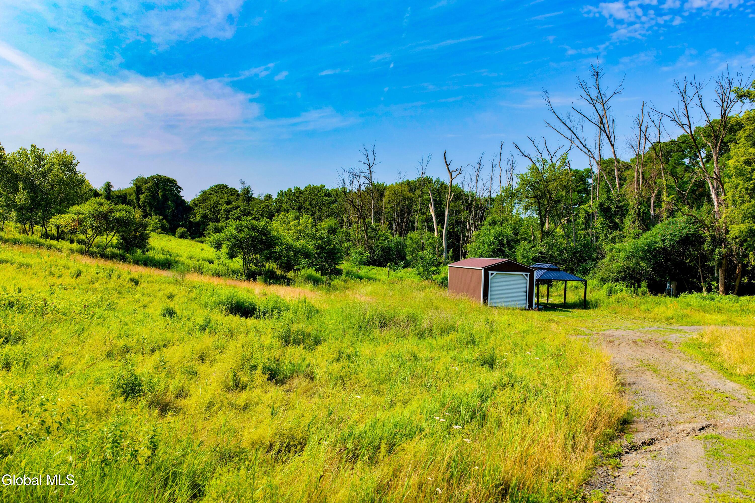 2620 New York 9h Kinderhook NY 12106