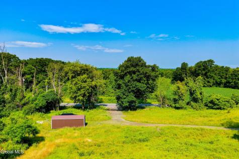 2620 New York 9h Kinderhook NY 12106