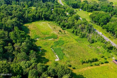 2620 New York 9h Kinderhook NY 12106