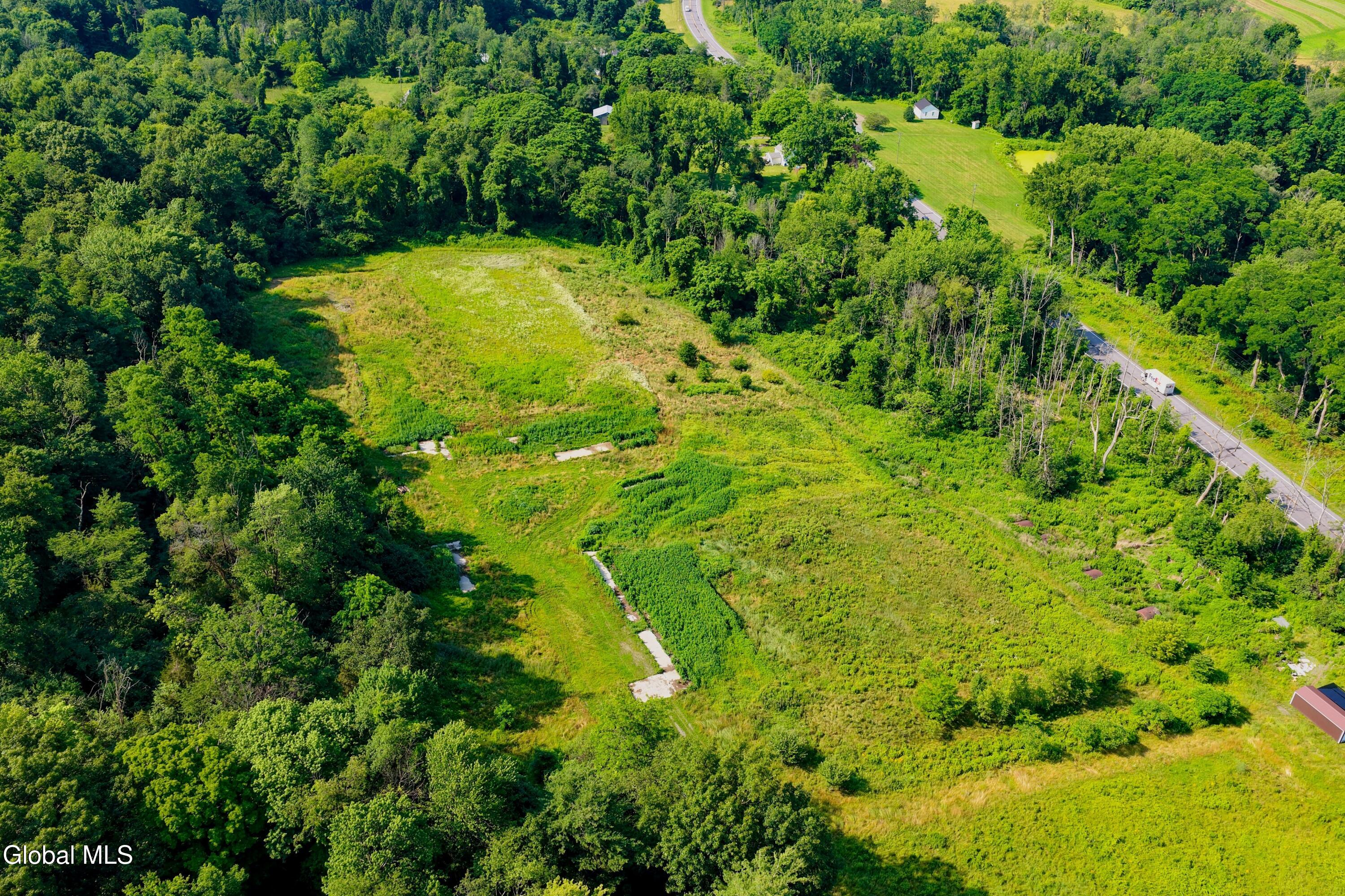 2620 New York 9h Kinderhook NY 12106