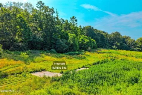 2620 New York 9h Kinderhook NY 12106