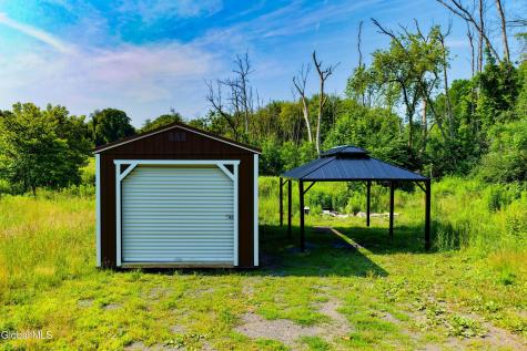2620 New York 9h Kinderhook NY 12106