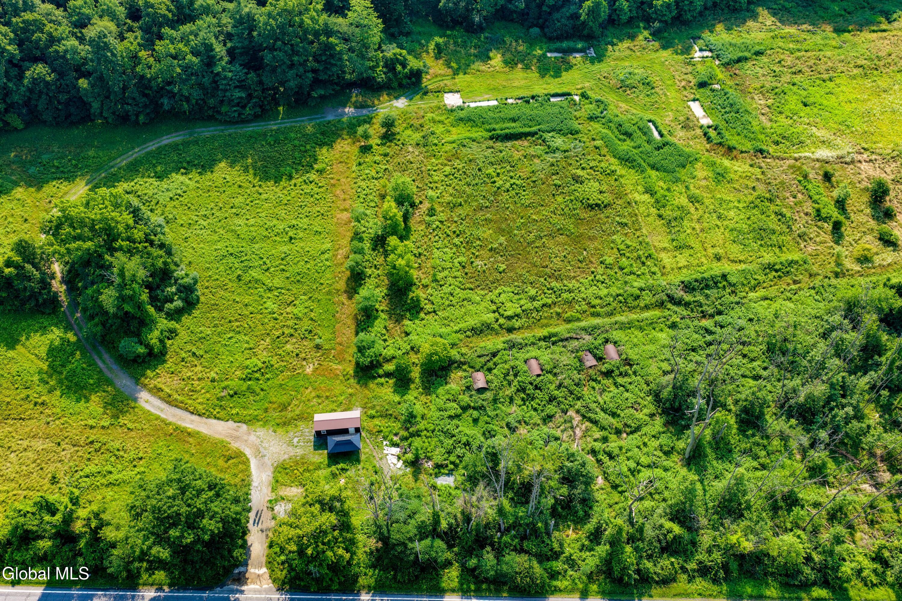 2620 New York 9h Kinderhook NY 12106