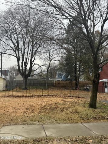 182 Brevator Street Albany NY 12206