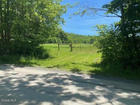 45 Weaver Dam Road Petersburgh NY 12138