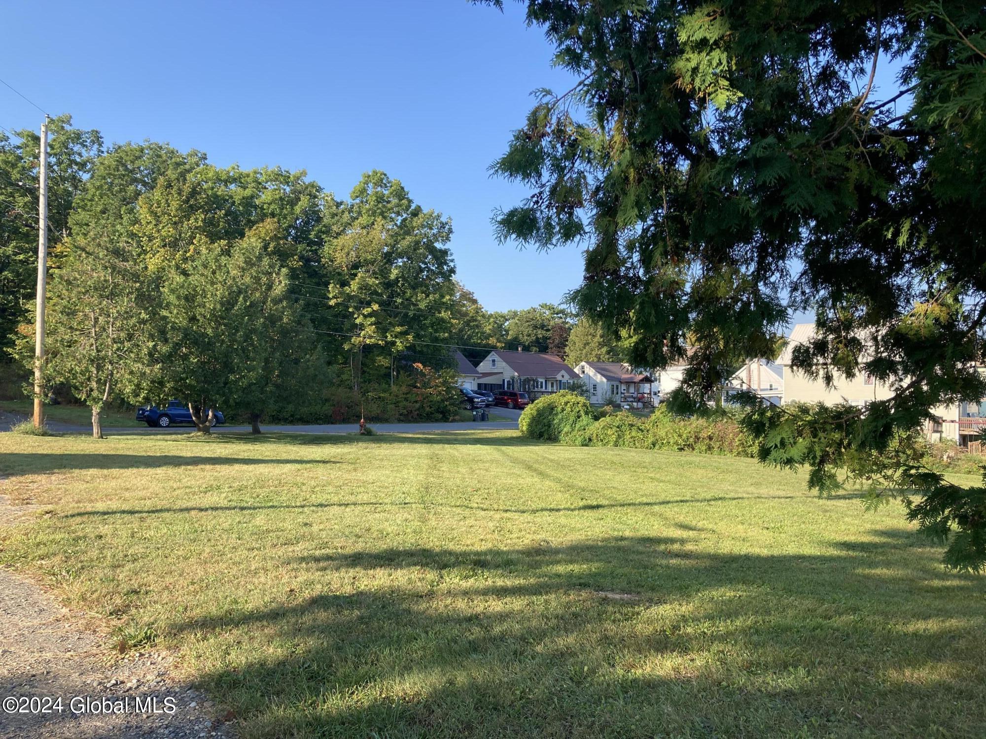 L14.200 Treadway Street Ticonderoga NY 12883