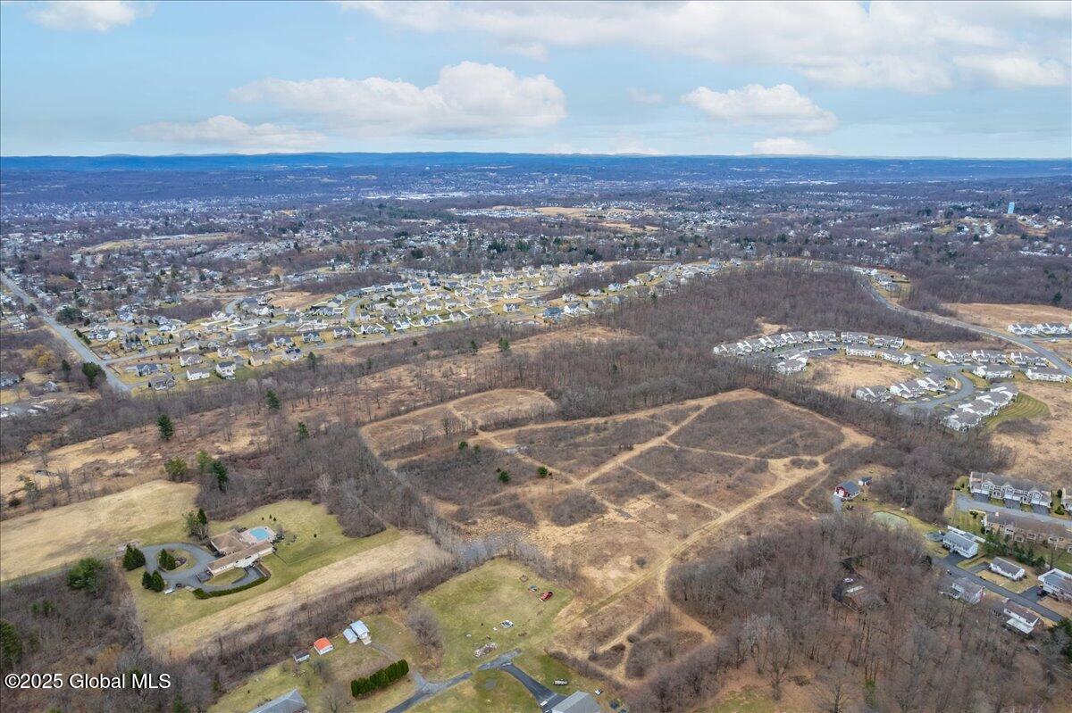 30 Landor Lane Colonie NY 12047