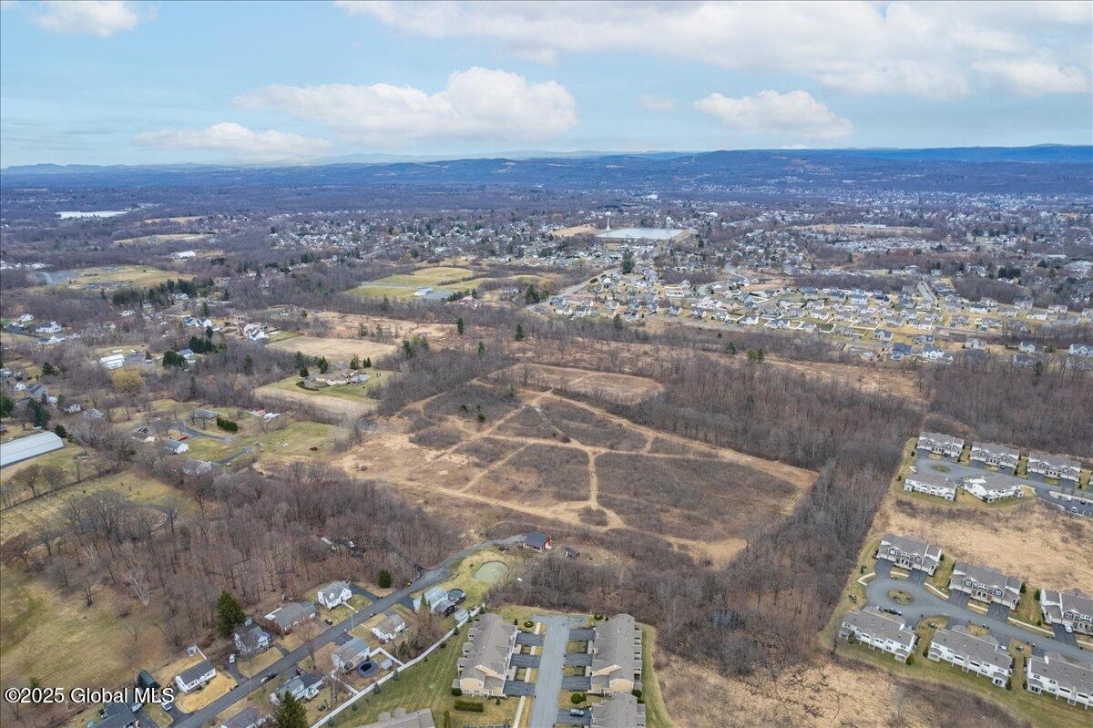 30 Landor Lane Colonie NY 12047