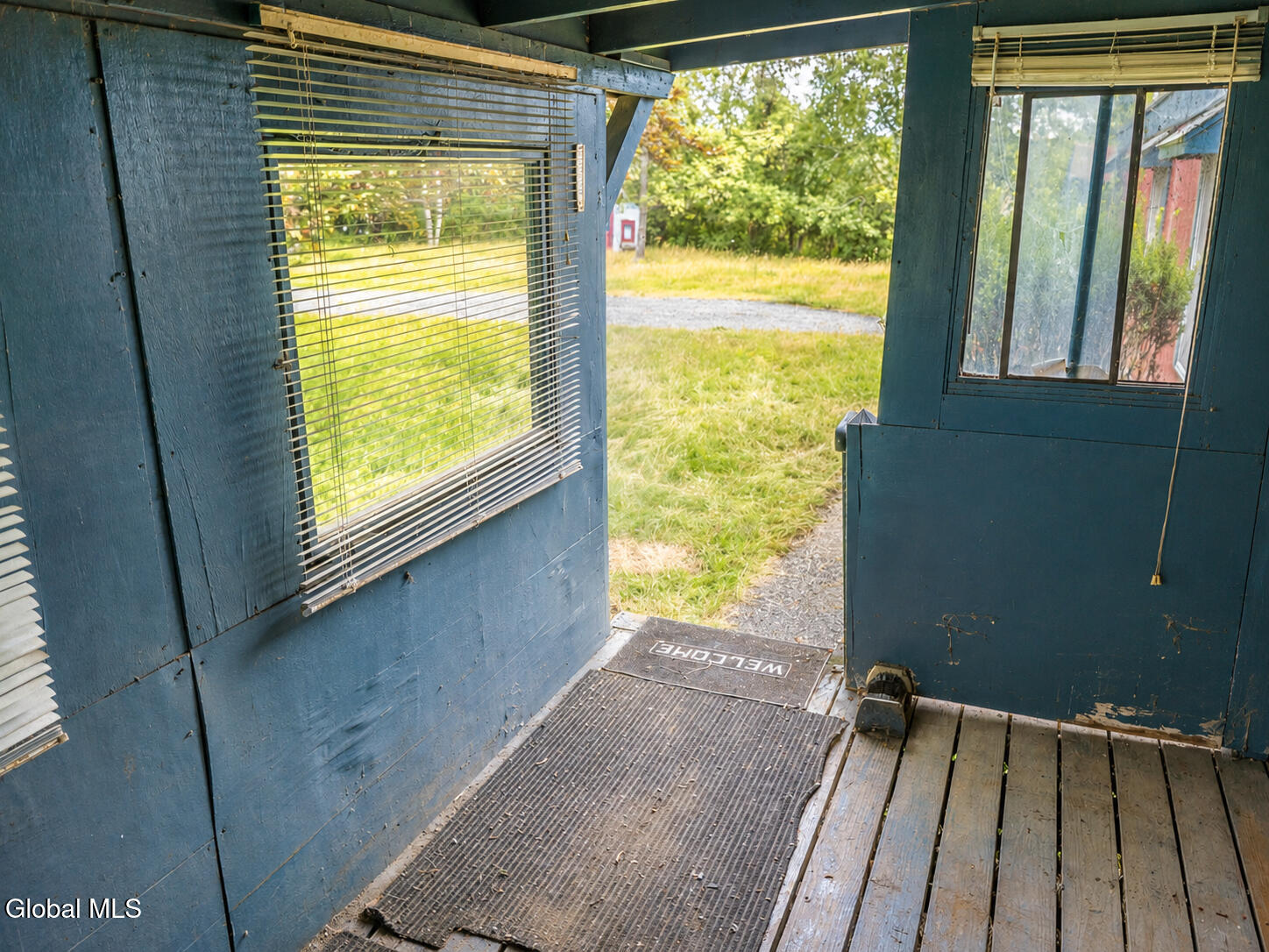 719 S Green Road Sprakers NY 12166