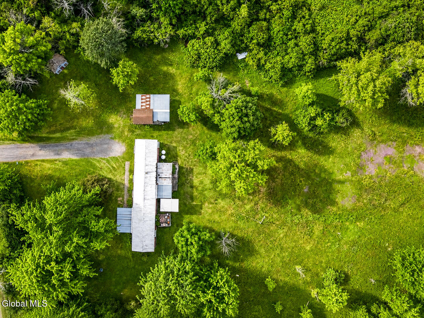 719 S Green Road Sprakers NY 12166