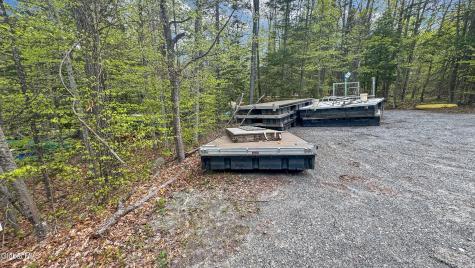 L30.11 4h Road North River NY 12856