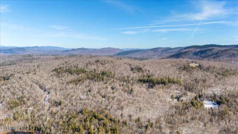 L30.11 4h Road North River NY 12856