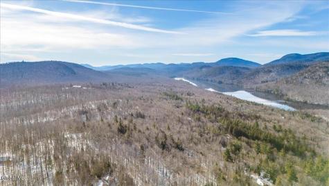 L30.11 4h Road North River NY 12856