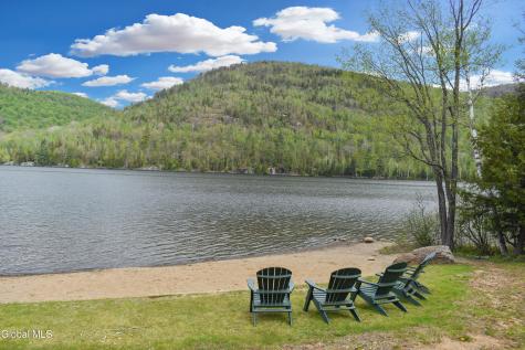 L30.11 4h Road North River NY 12856