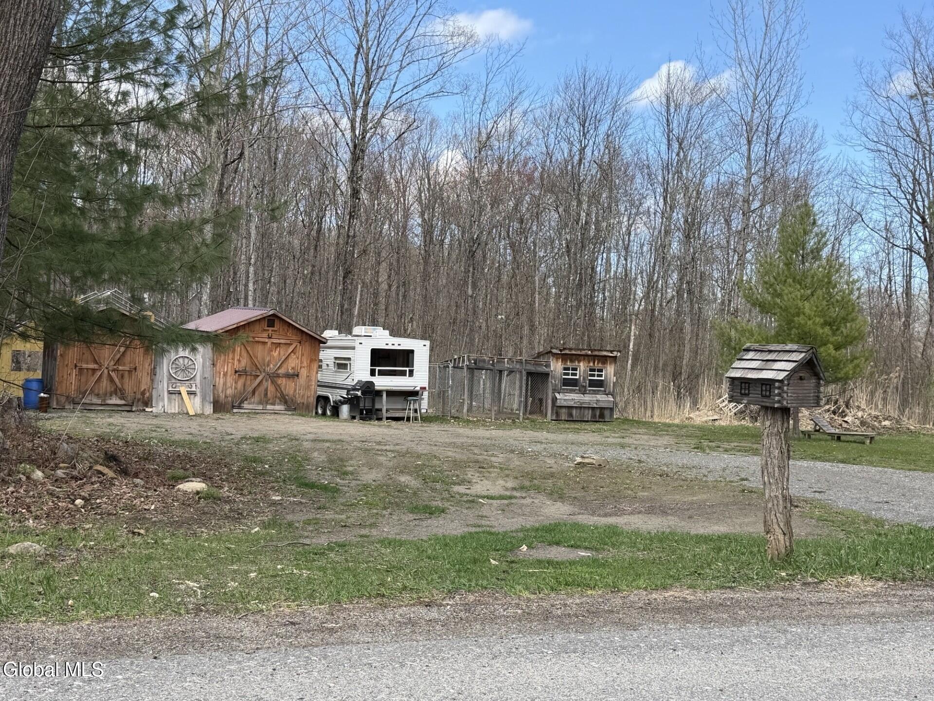 220 Nadler Road Amsterdam NY 12010