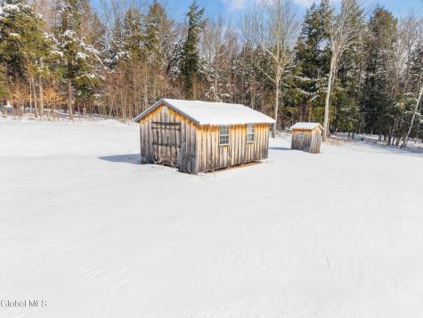 L21.111 Shenendoah Drive Sloansville NY 12160