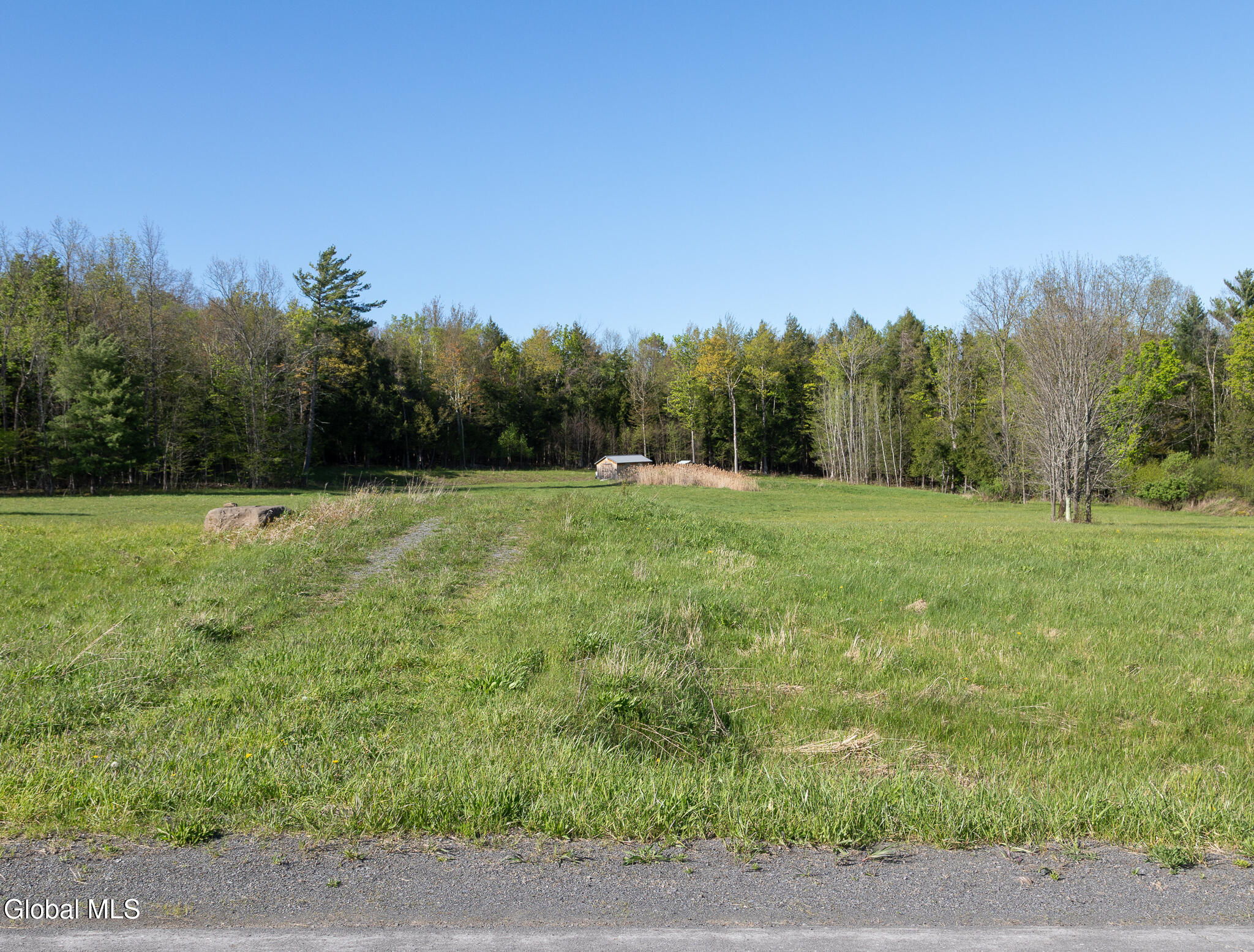 L21.111 Shenendoah Drive Sloansville NY 12160