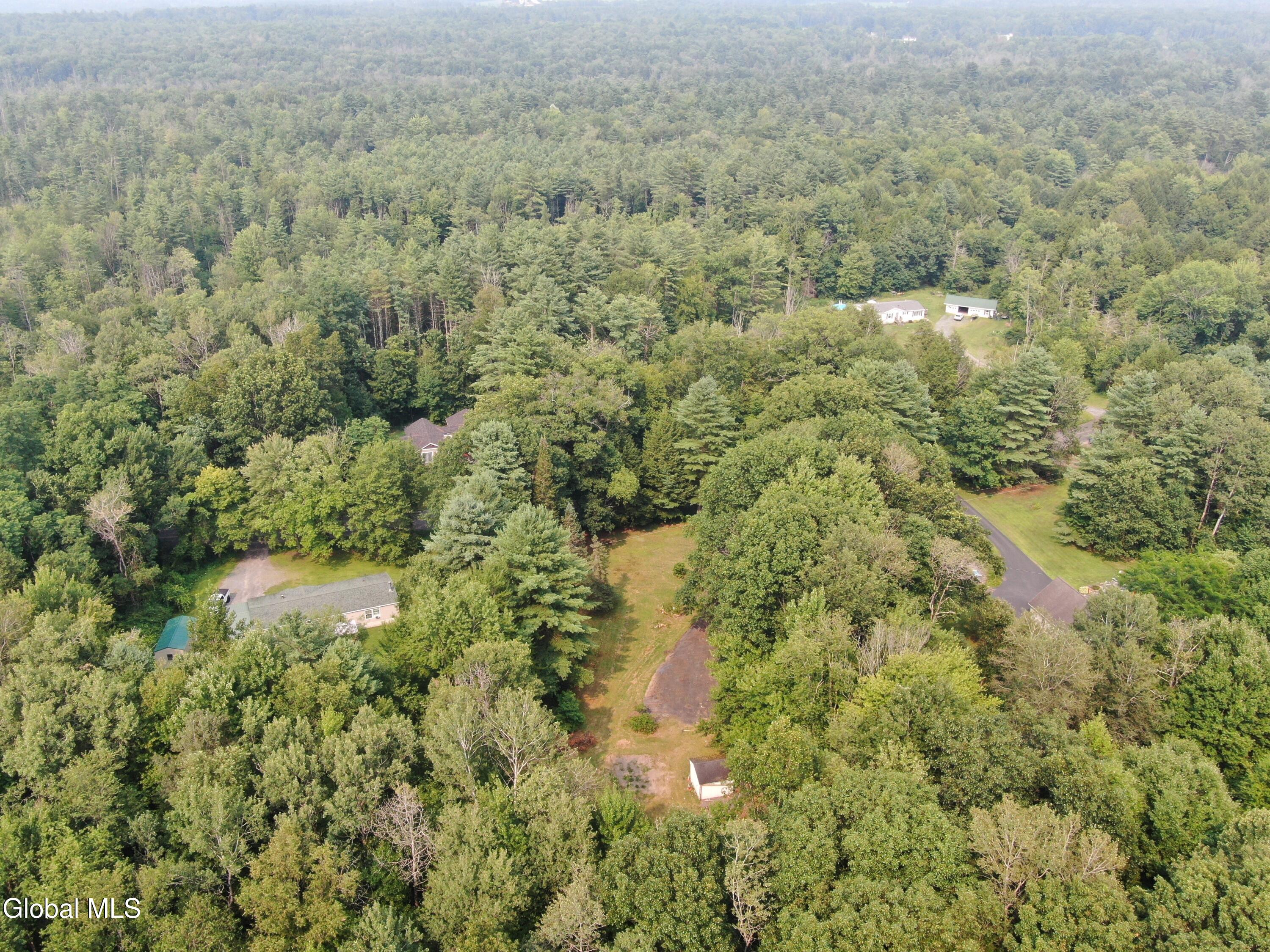 228 Smith Road Amsterdam NY 12010