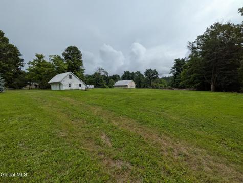 932 Saratoga Road Wilton NY 12831