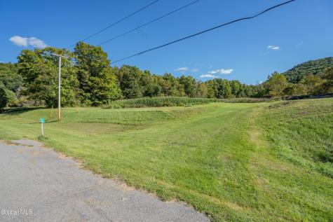 L4 Ny-313 Cambridge NY 12816
