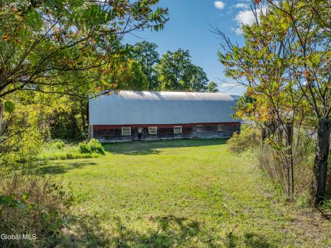 L4 Ny-313 Cambridge NY 12816
