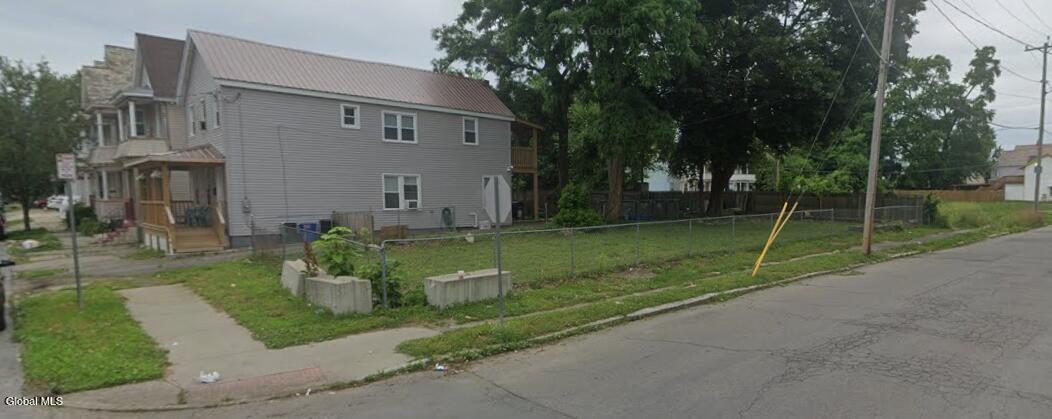 502 Paige Street Schenectady NY 12307