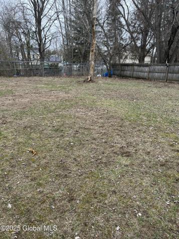 22 Baldwin Avenue Glens Falls NY 12801