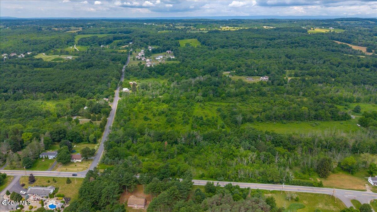 L8 Stratton Lane Stillwater NY 12170